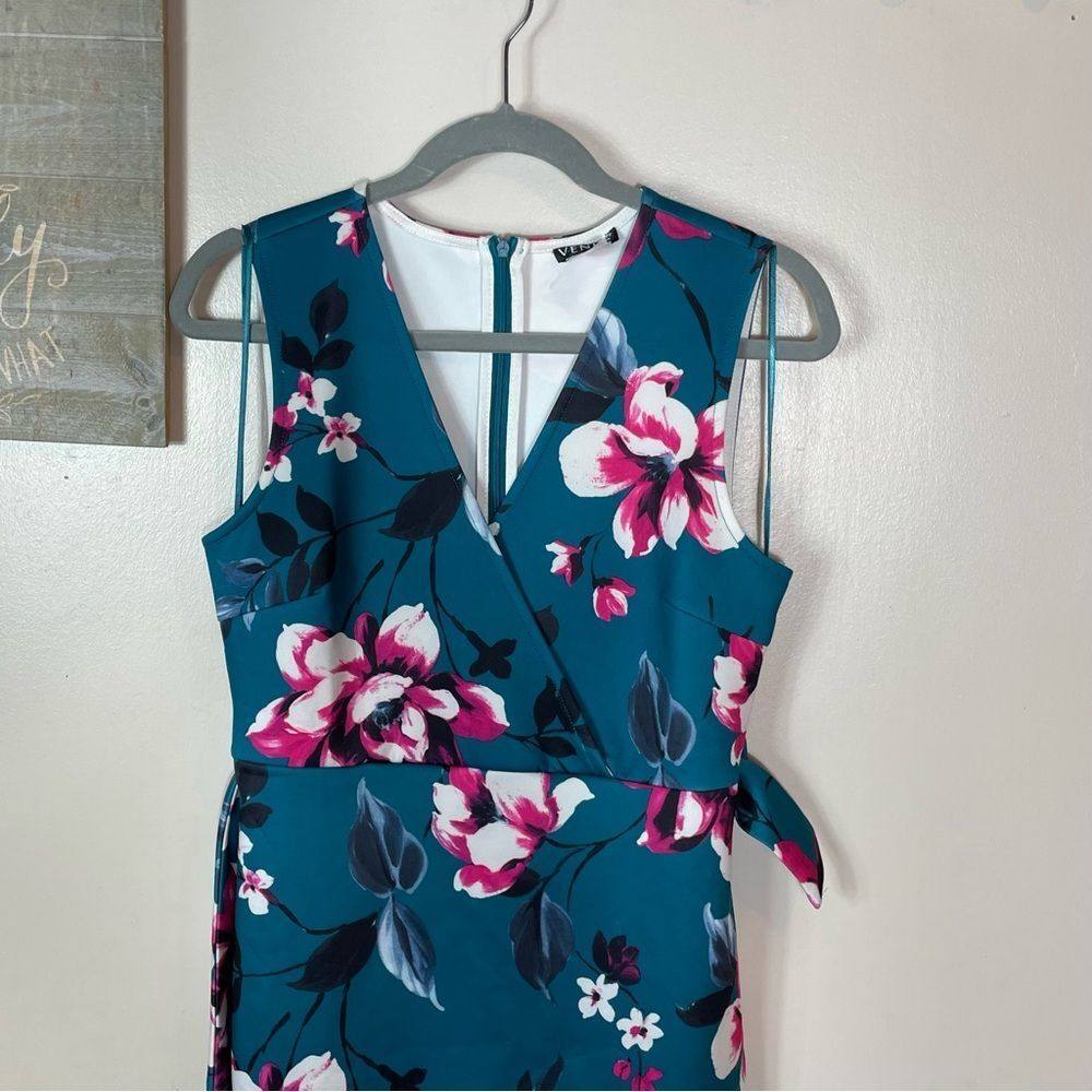 VENUS DRESS - Picture 3 of 8